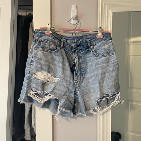 American eagle highest rise 90’s boyfriend short - Picture 2 of 5